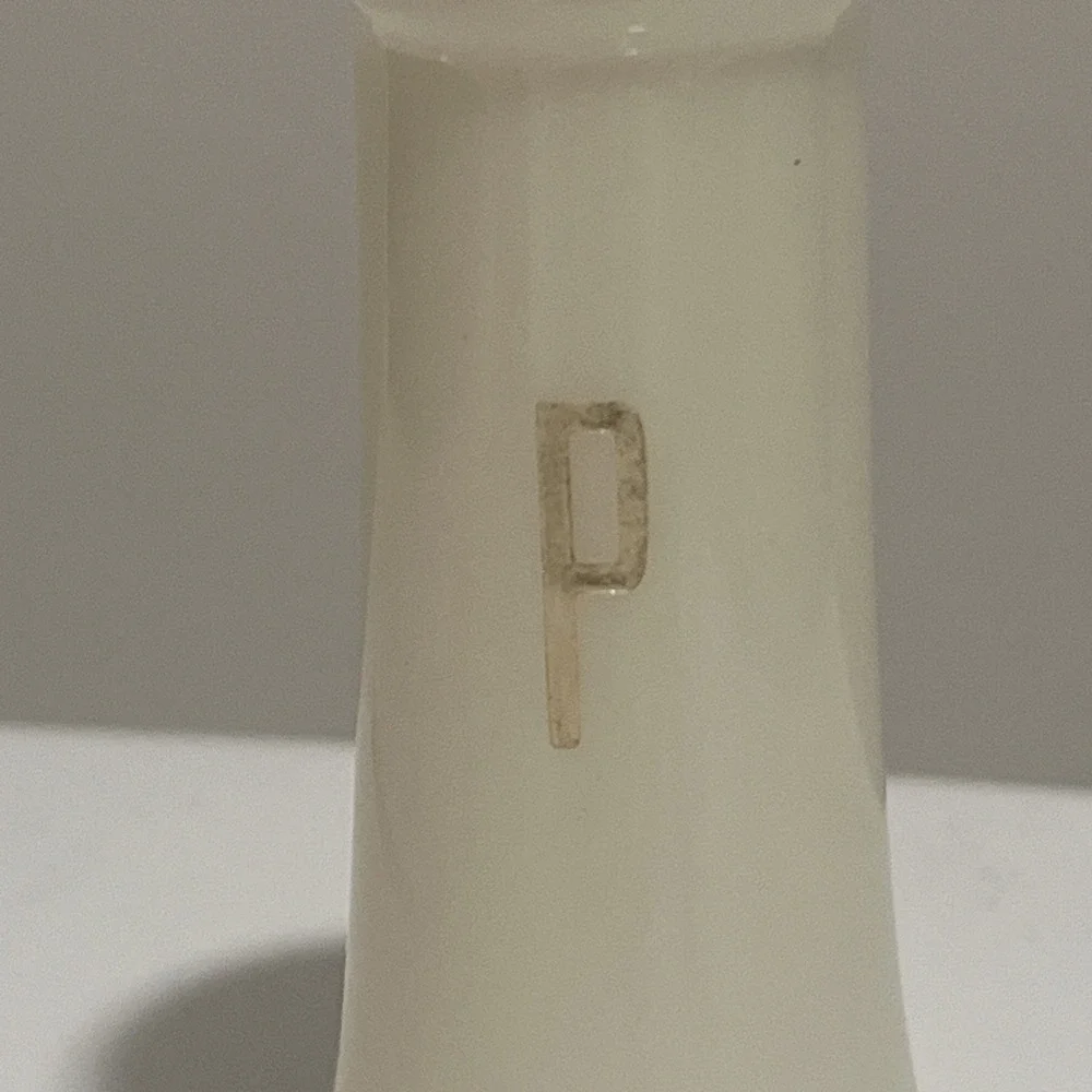Tupperware vintage hourglass